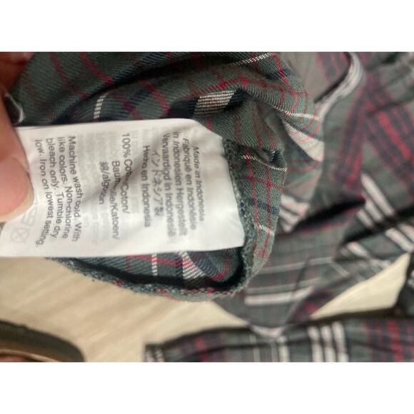 Madewell V-Neck Button-Down Shirt in Pineview Plaid Long Sleeve Top Size Medium - Picture 4 of 10